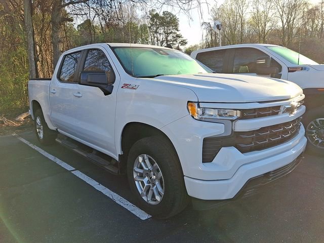 Used 2024 Chevrolet Silverado 1500 RST image 3