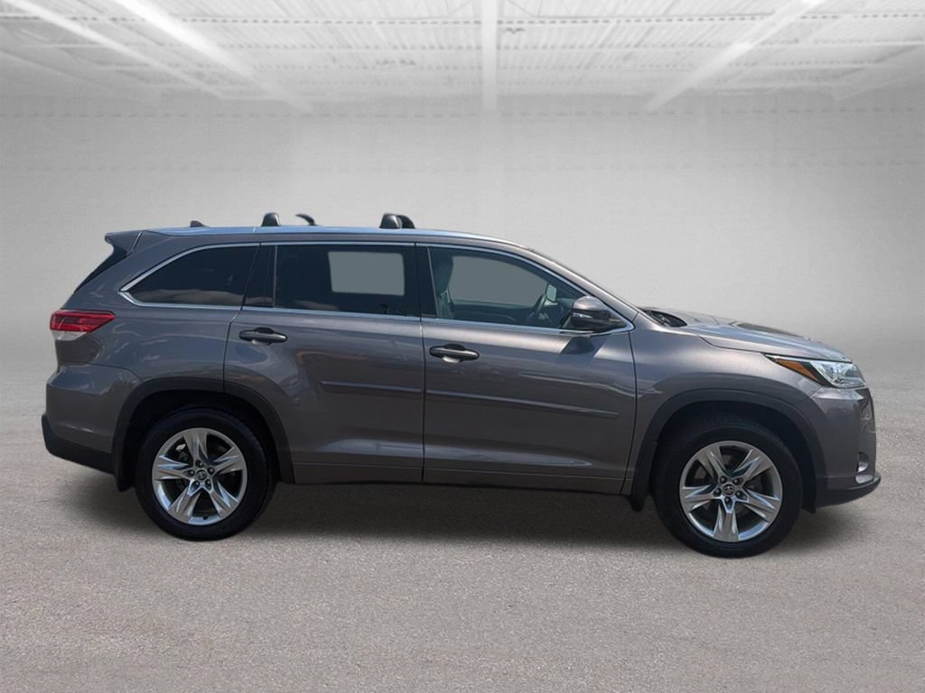 Used 2018 Toyota Highlander Limited AWD/4WD image 12