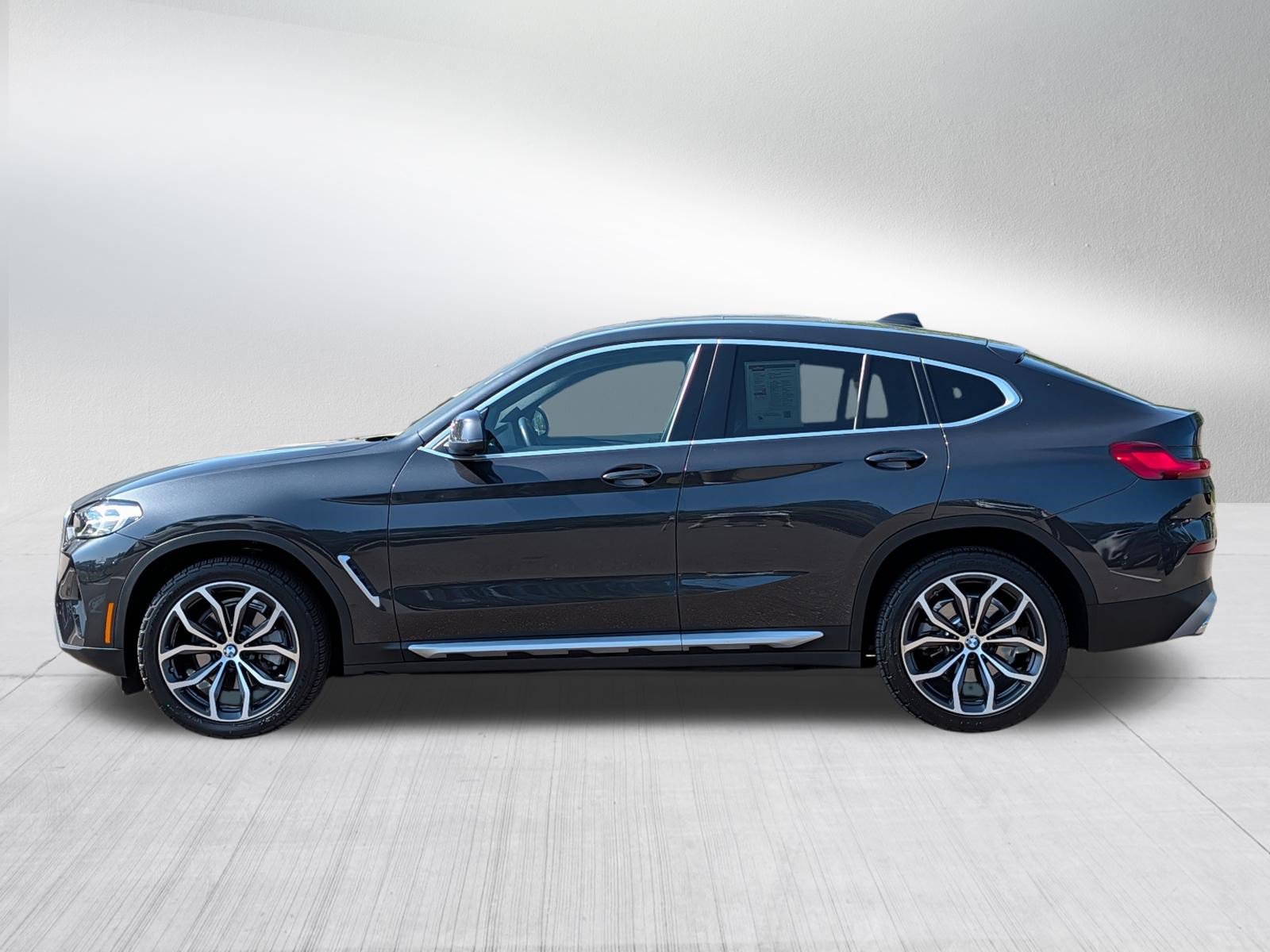 Used 2022 BMW X4 xDrive30i w/ Premium Package 2 AWD/4WD image 4