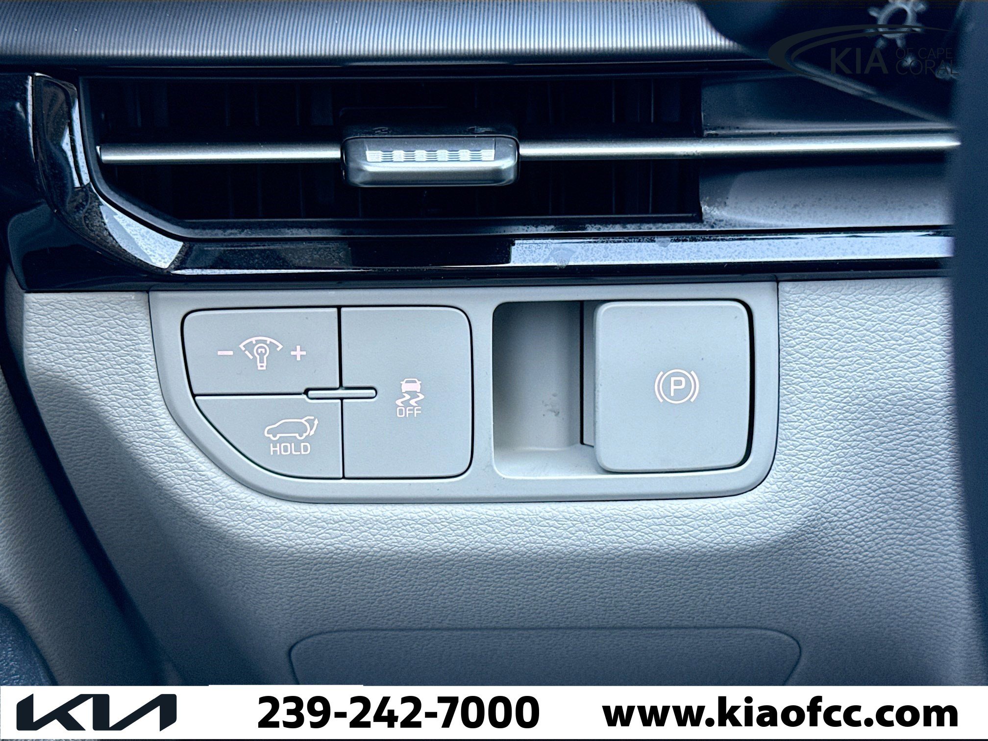 New 2026 Kia Sportage EX image 33