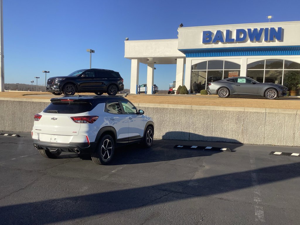 Used 2023 Chevrolet TrailBlazer RS w/ Convenience Package image 7