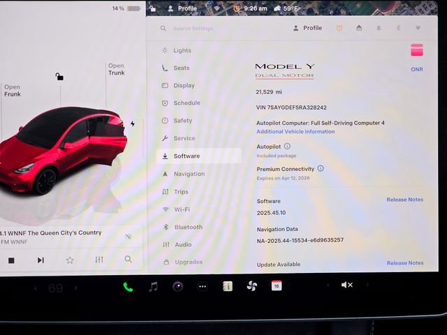 Used 2024 Tesla Model Y Performance image 34