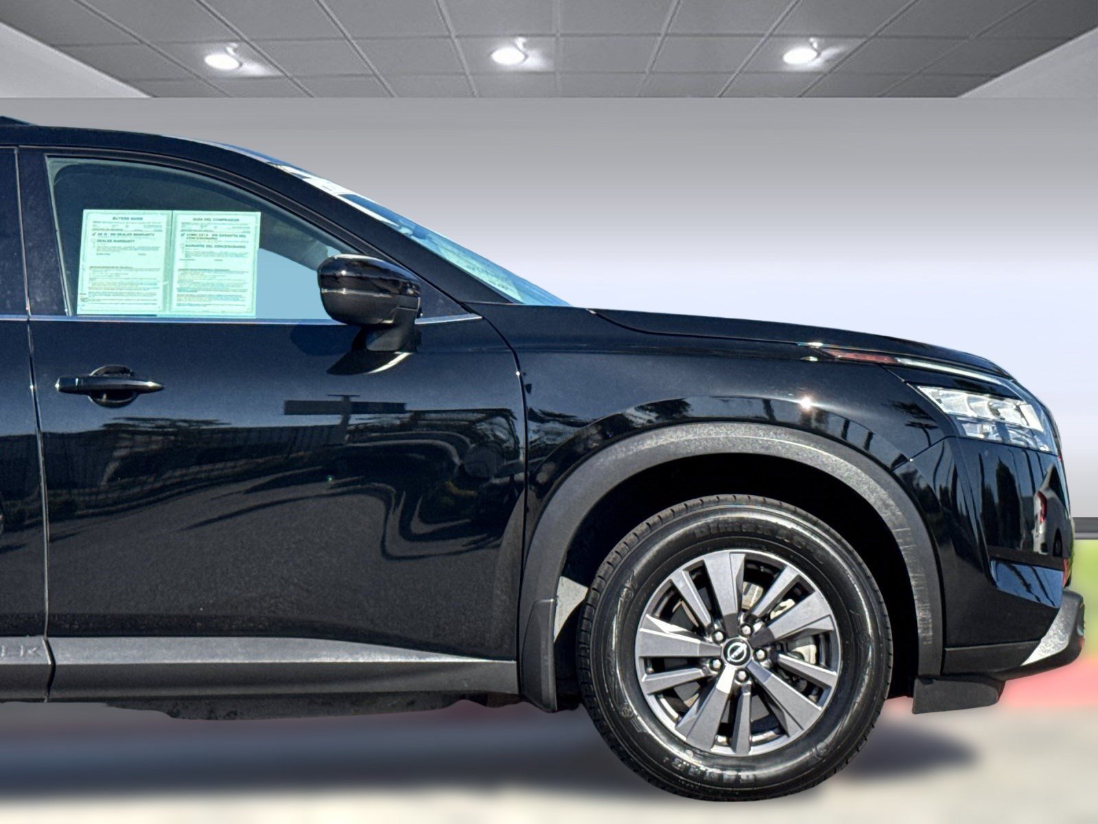 Used 2022 Nissan Pathfinder SV w/ SV Black Package FWD image 35