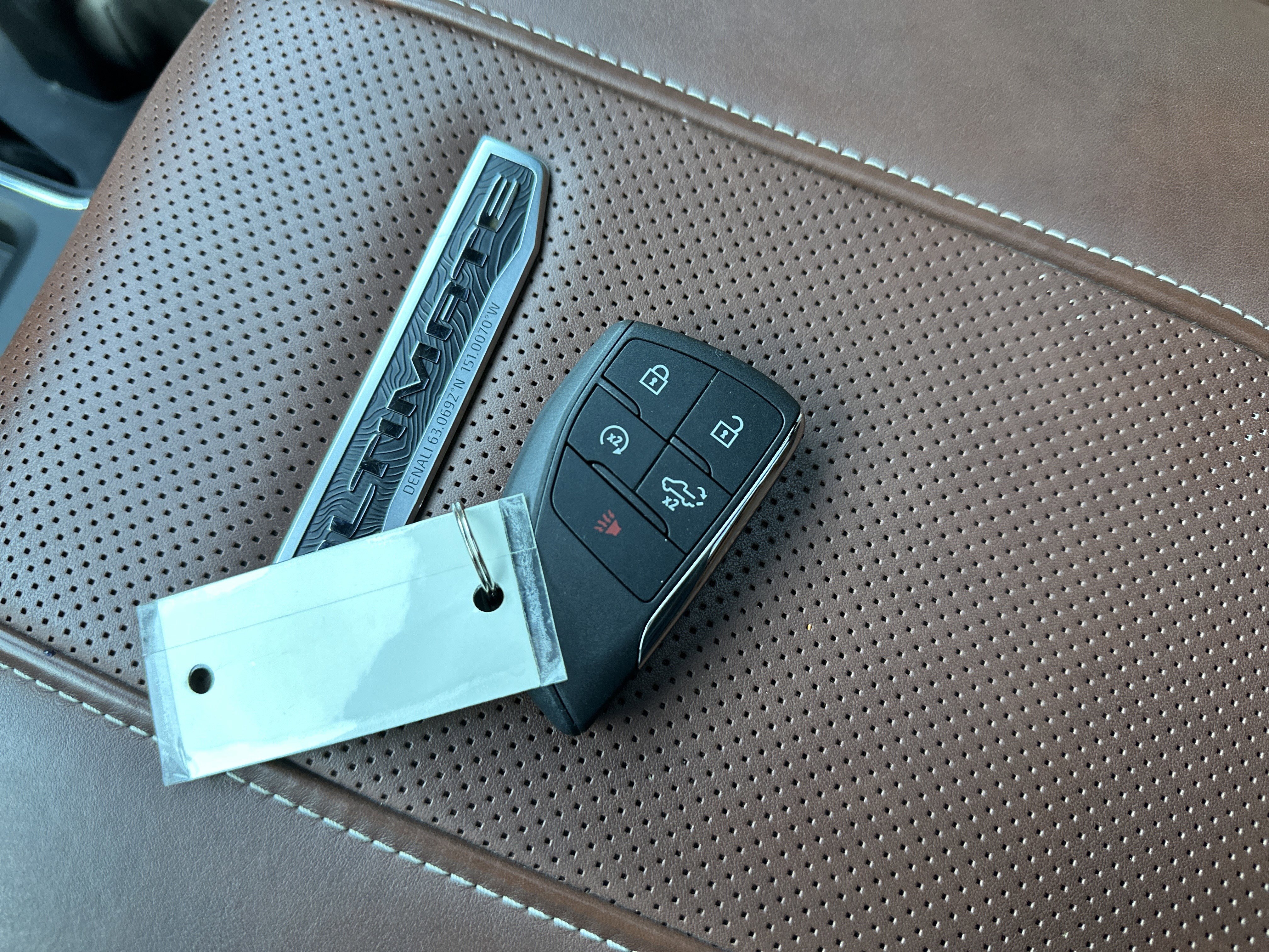 Used 2025 GMC Sierra 2500 Denali Ultimate w/ Max Trailering Package image 30