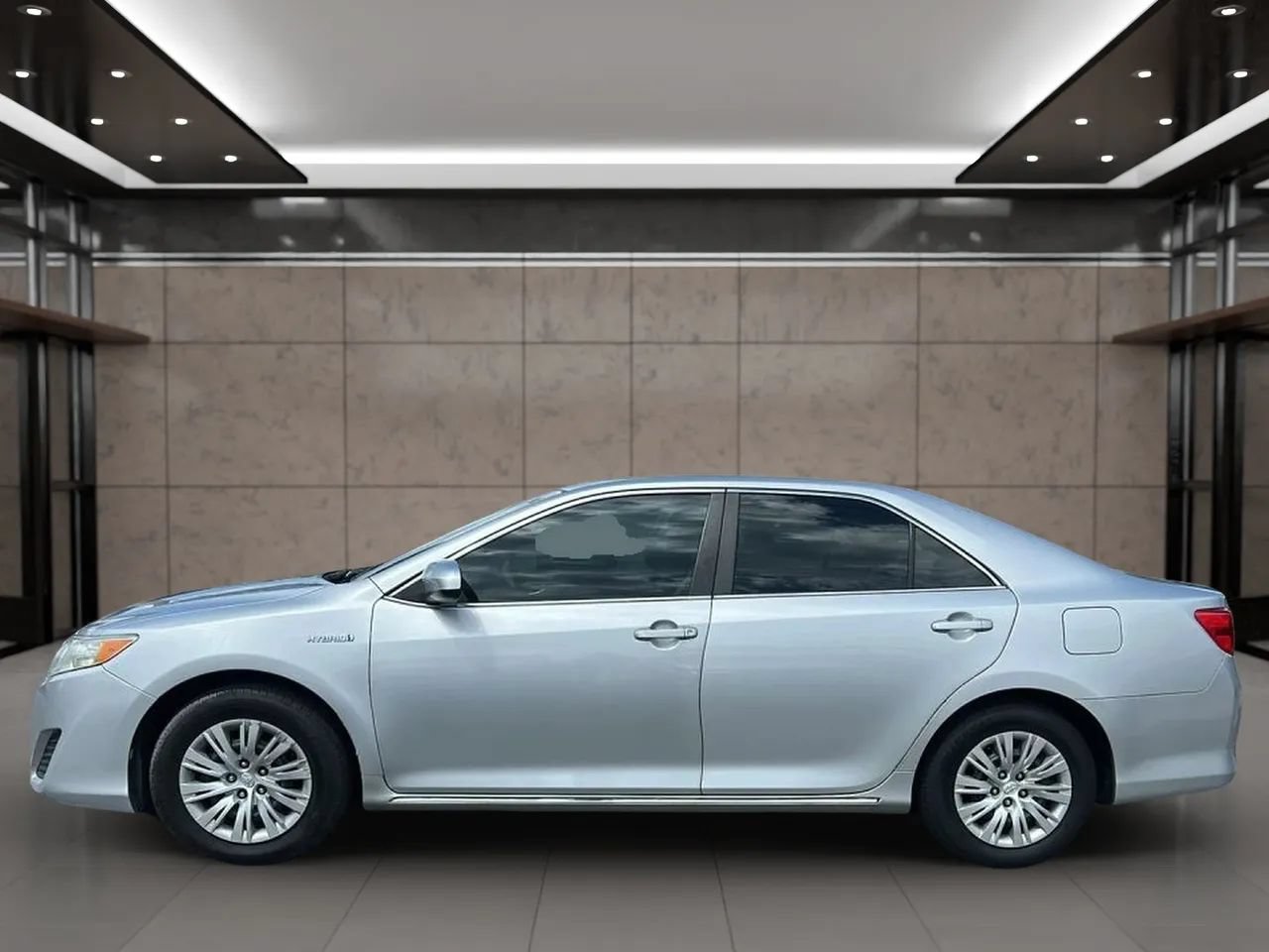 Used 2012 Toyota Camry LE FWD image 4