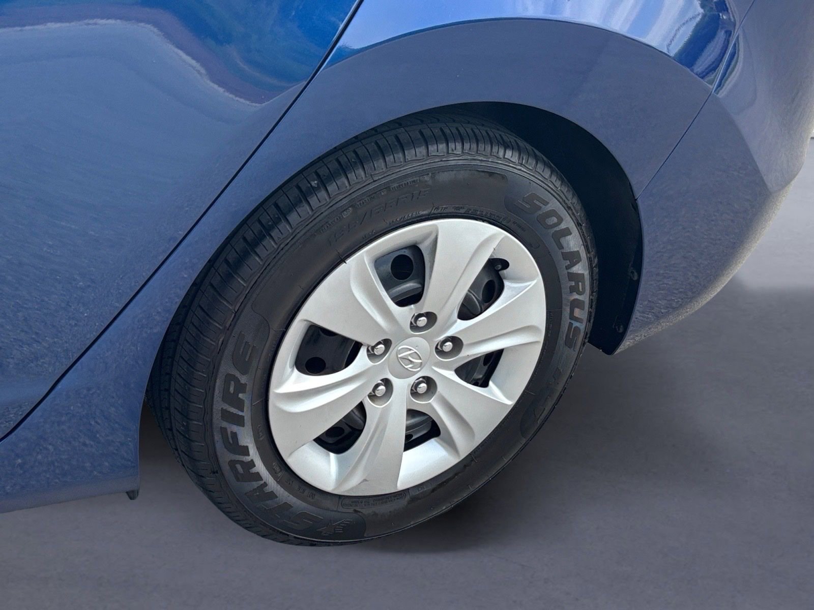 Used 2016 Hyundai Elantra SE FWD image 9