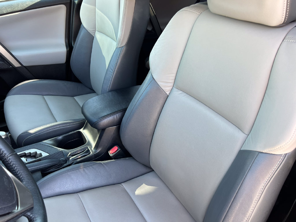 Used 2015 Toyota RAV4 Limited w/ Technology Package AWD/4WD image 15