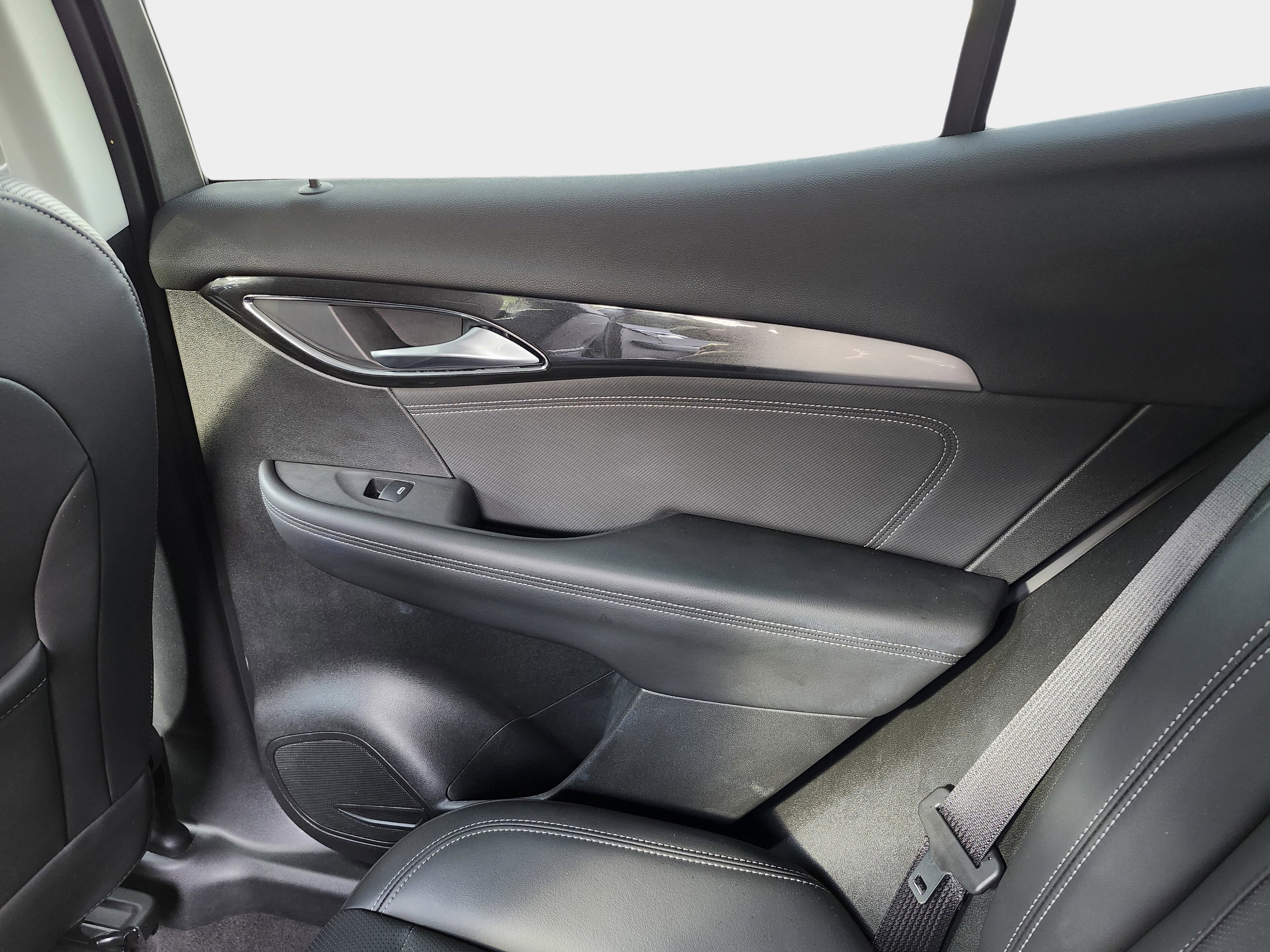 Used 2025 Buick Envision Preferred image 30