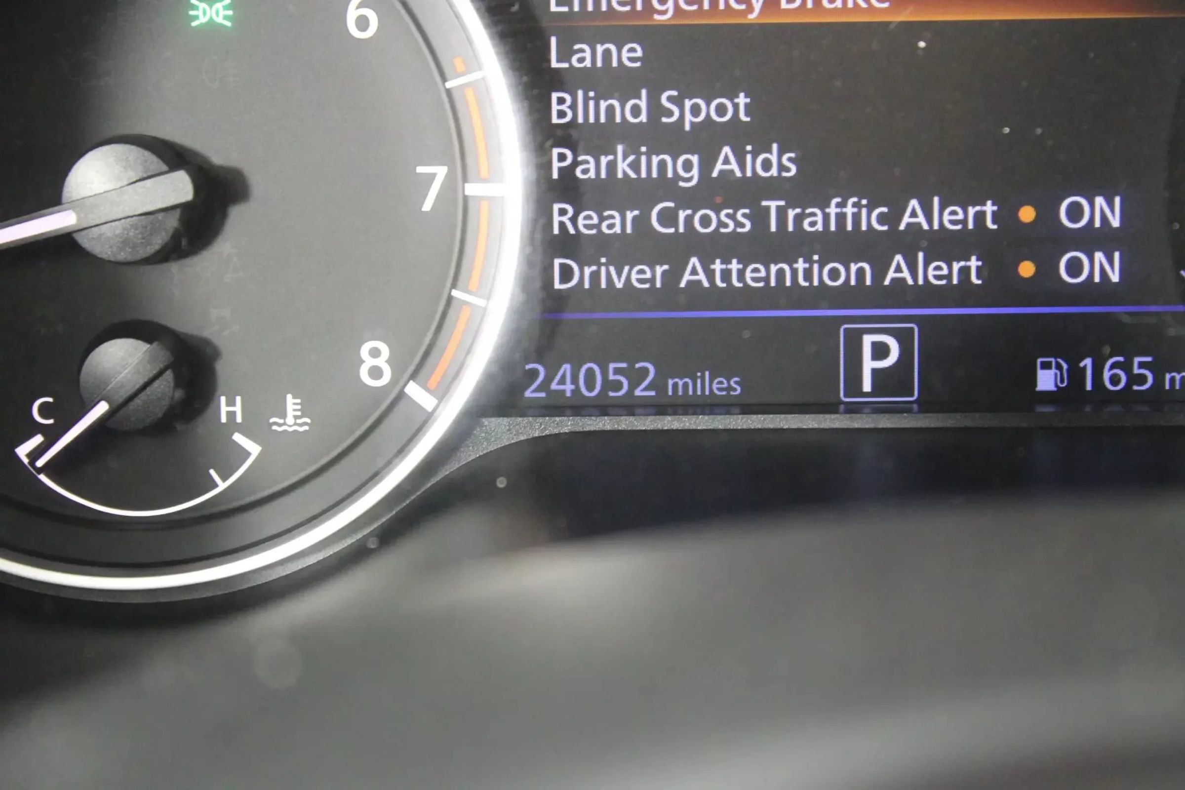 Used 2024 Nissan Altima 2.5 SR FWD image 15