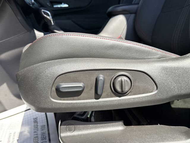 Used 2023 Chevrolet Equinox RS image 24