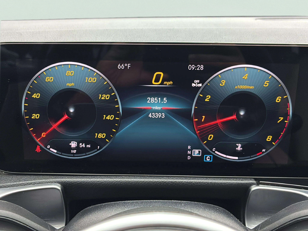 Used 2023 Mercedes-Benz GLB 250 image 14