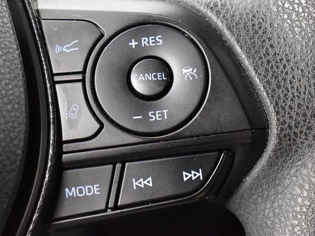 Used 2020 Toyota RAV4 XLE image 26