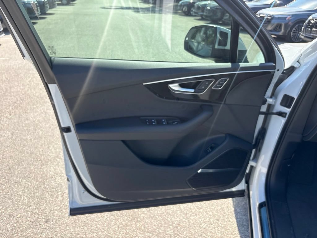 New 2026 Audi Q7 2.0T Premium AWD/4WD image 10
