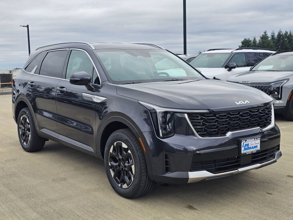 New 2026 Kia Sorento S image 3