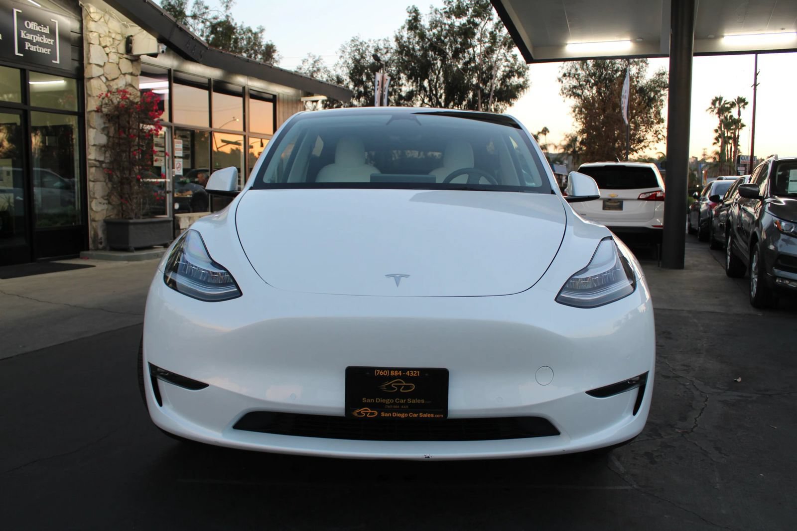 Used 2022 Tesla Model Y Long Range AWD/4WD image 8