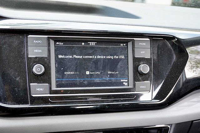 Used 2022 Volkswagen Taos S image 25