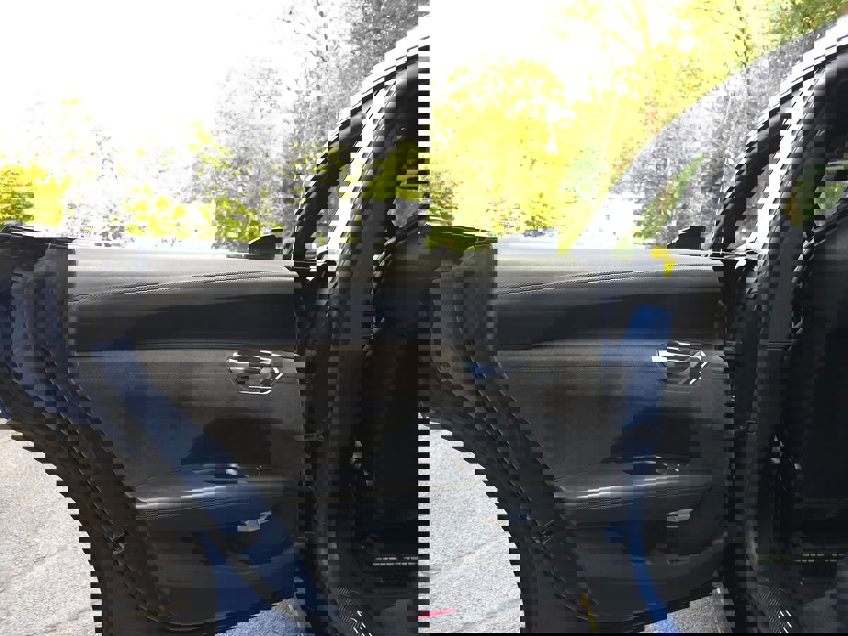 Used 2022 Audi RS e-tron GT w/ Carbon Performance Package image 31