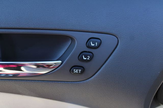 Used 2010 Lexus ES 350 image 4