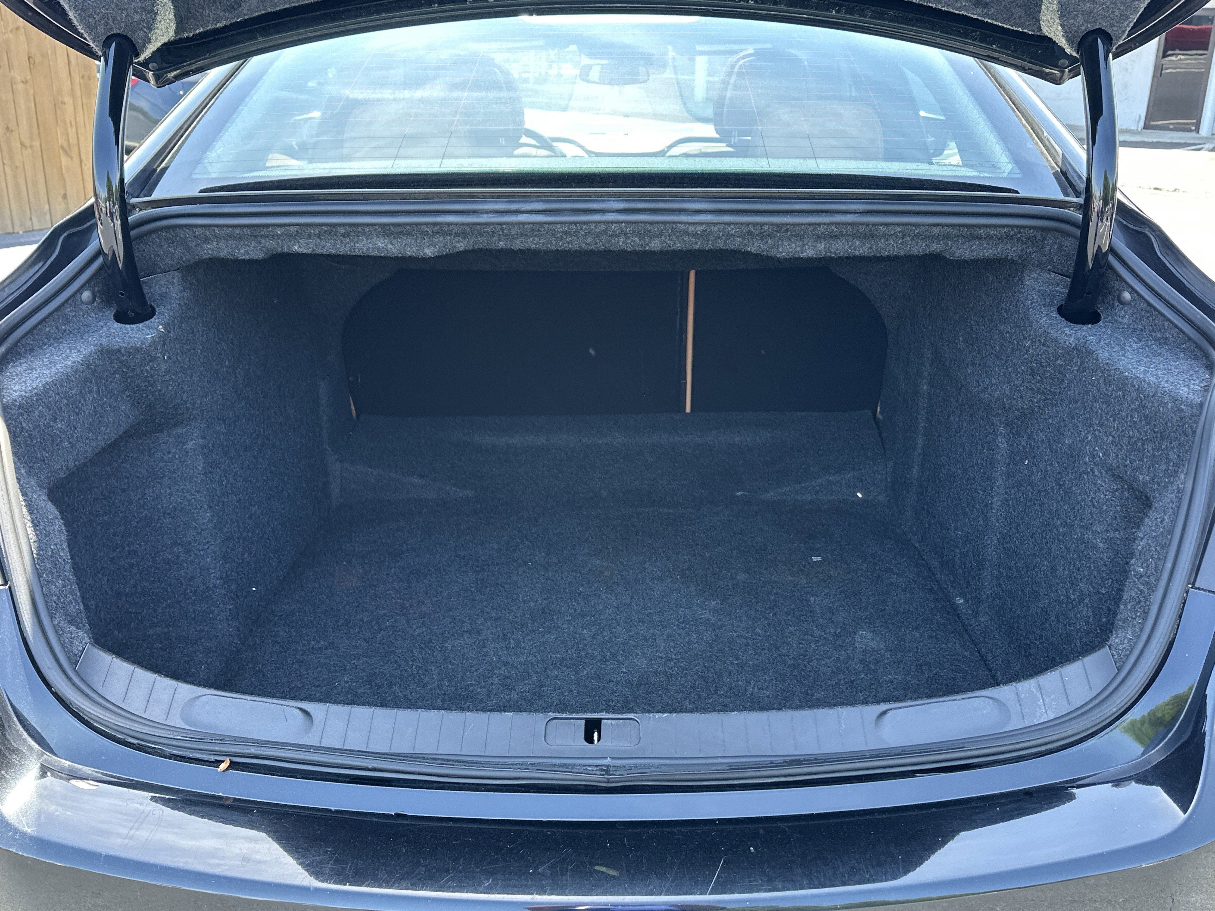 Used 2014 Chevrolet Impala LTZ FWD image 14