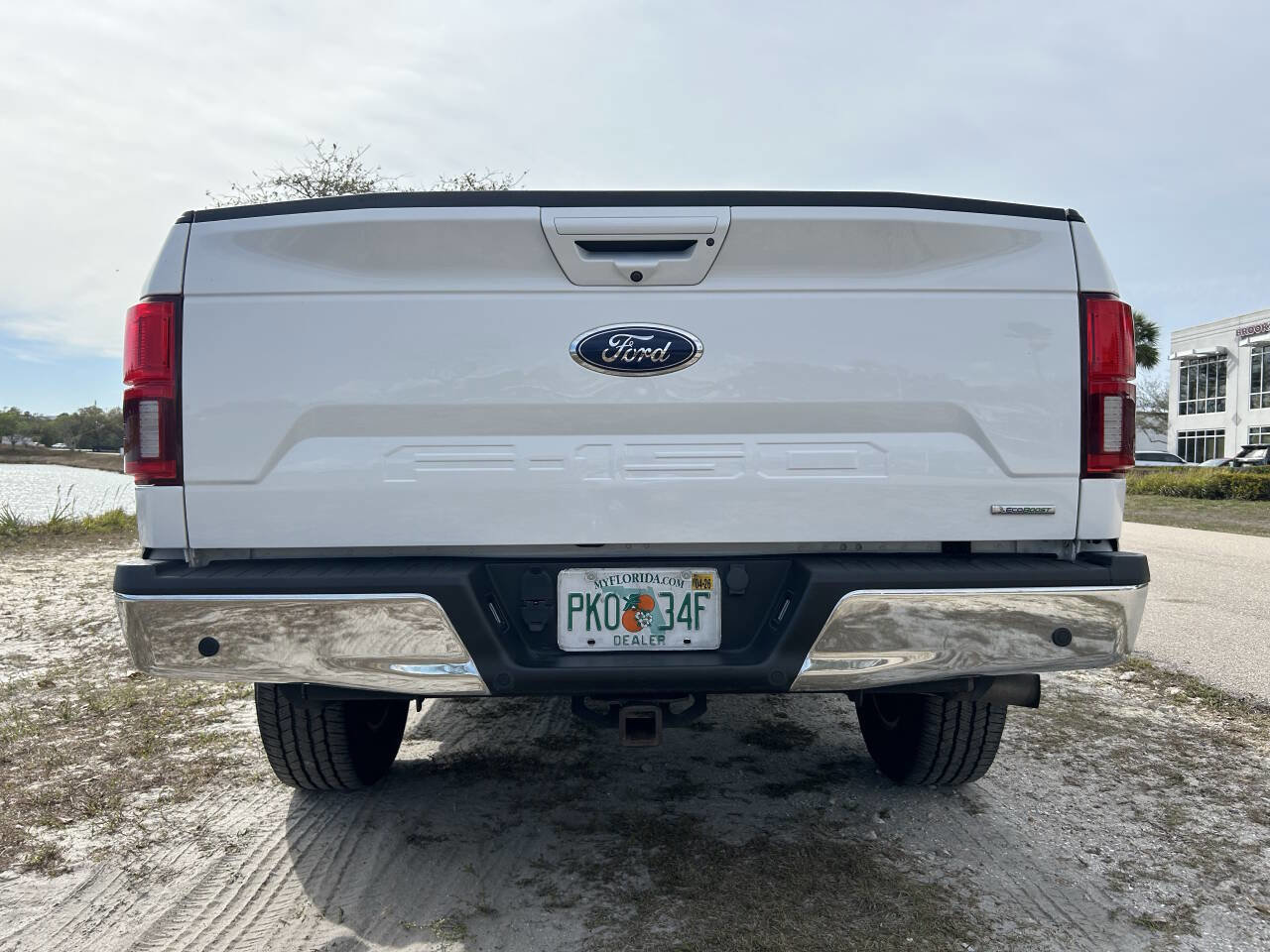 Used 2020 Ford F150 Lariat w/ Equipment Group 501A Mid image 9