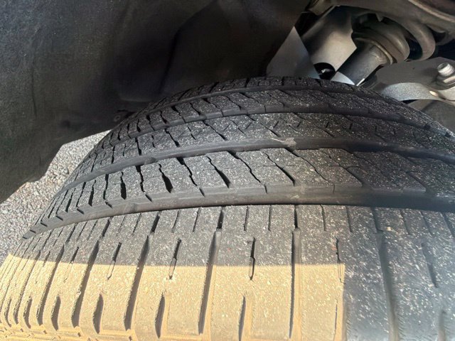 Used 2022 Jeep Grand Cherokee Overland w/ Luxury Tech Group IV RWD image 14