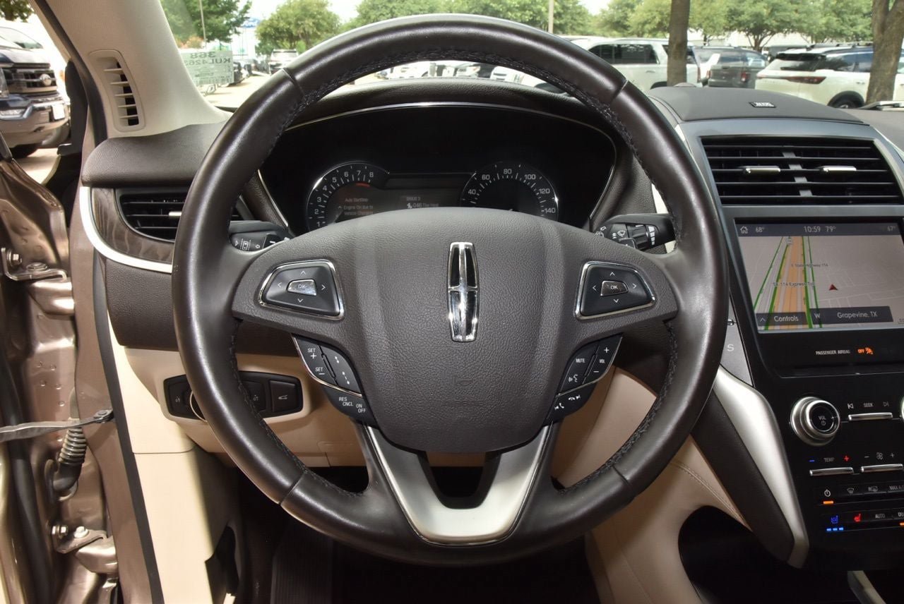 Used 2019 Lincoln MKC Reserve w/ MKC Technology Package FWD image 22