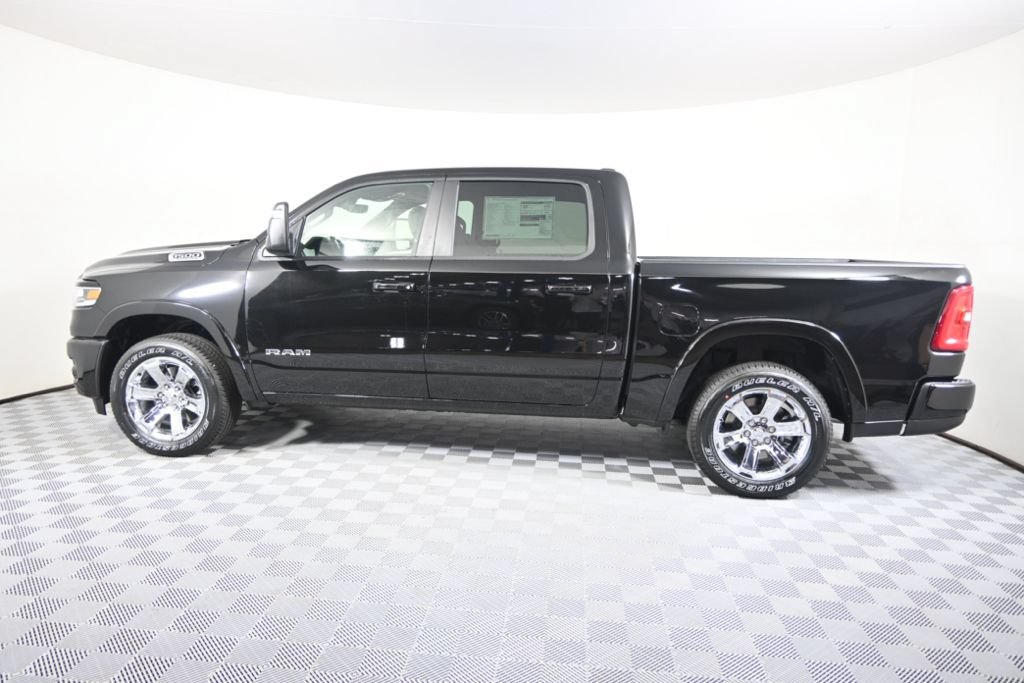 Used 2026 RAM 1500 Big Horn AWD/4WD image 3