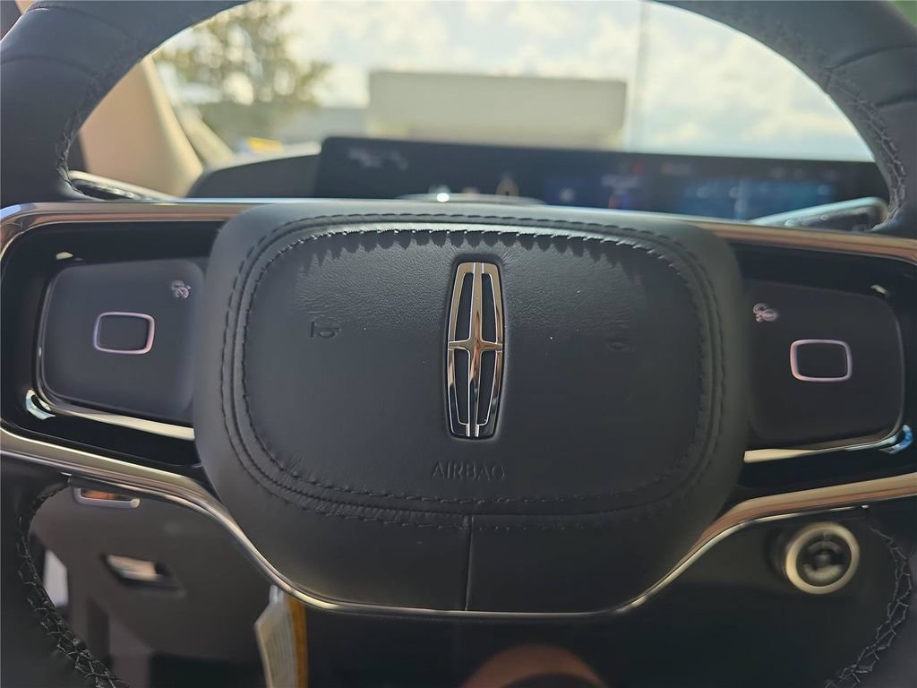New 2027 Lincoln Navigator Premiere RWD image 23