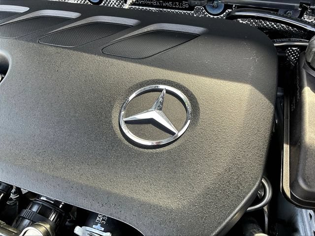 Used 2026 Mercedes-Benz GLB 250 4MATIC image 33