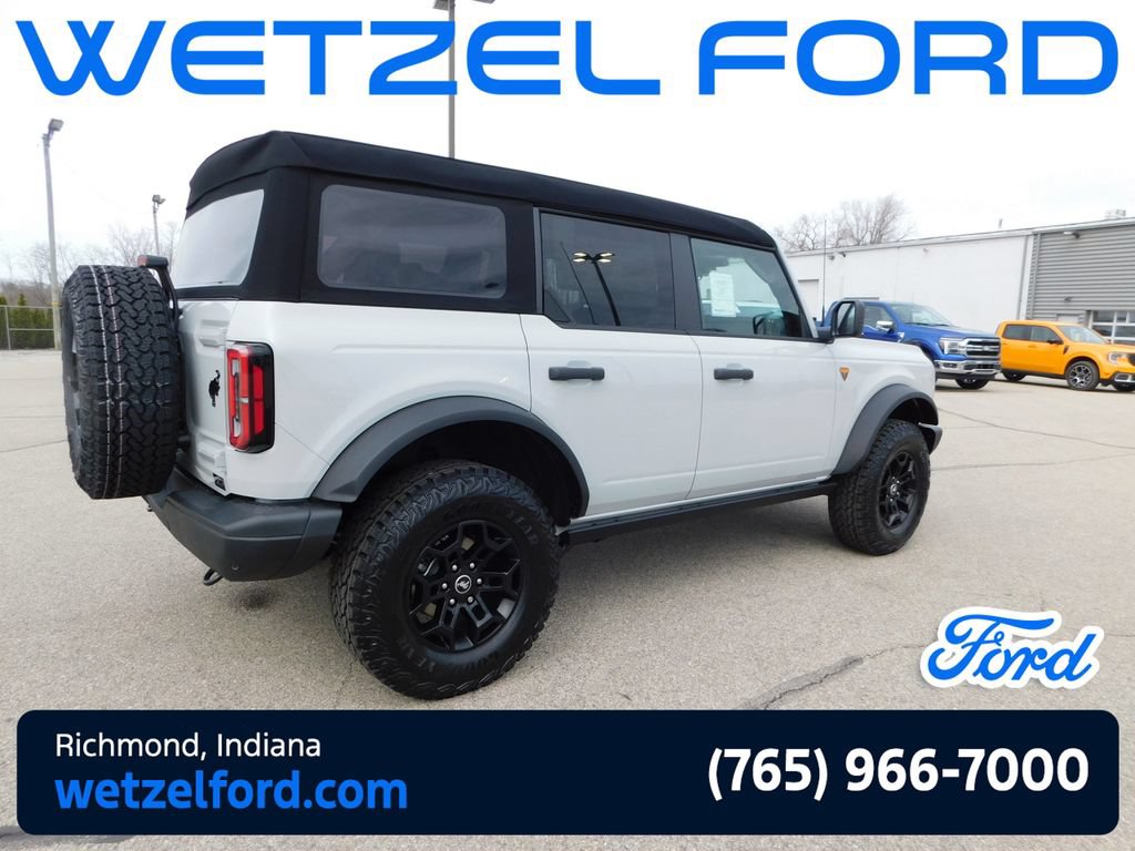 New 2026 Ford Bronco Badlands AWD/4WD image 3