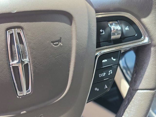 Certified 2022 Lincoln Nautilus FWD w/ Premium Package image 24