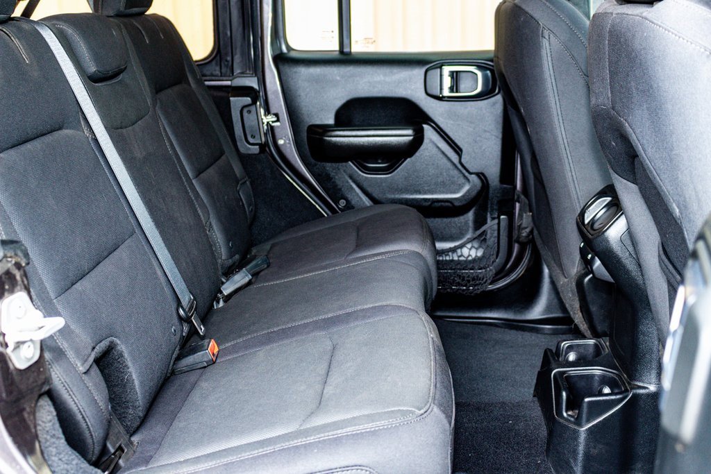 Used 2018 Jeep Wrangler Unlimited Sport S image 25