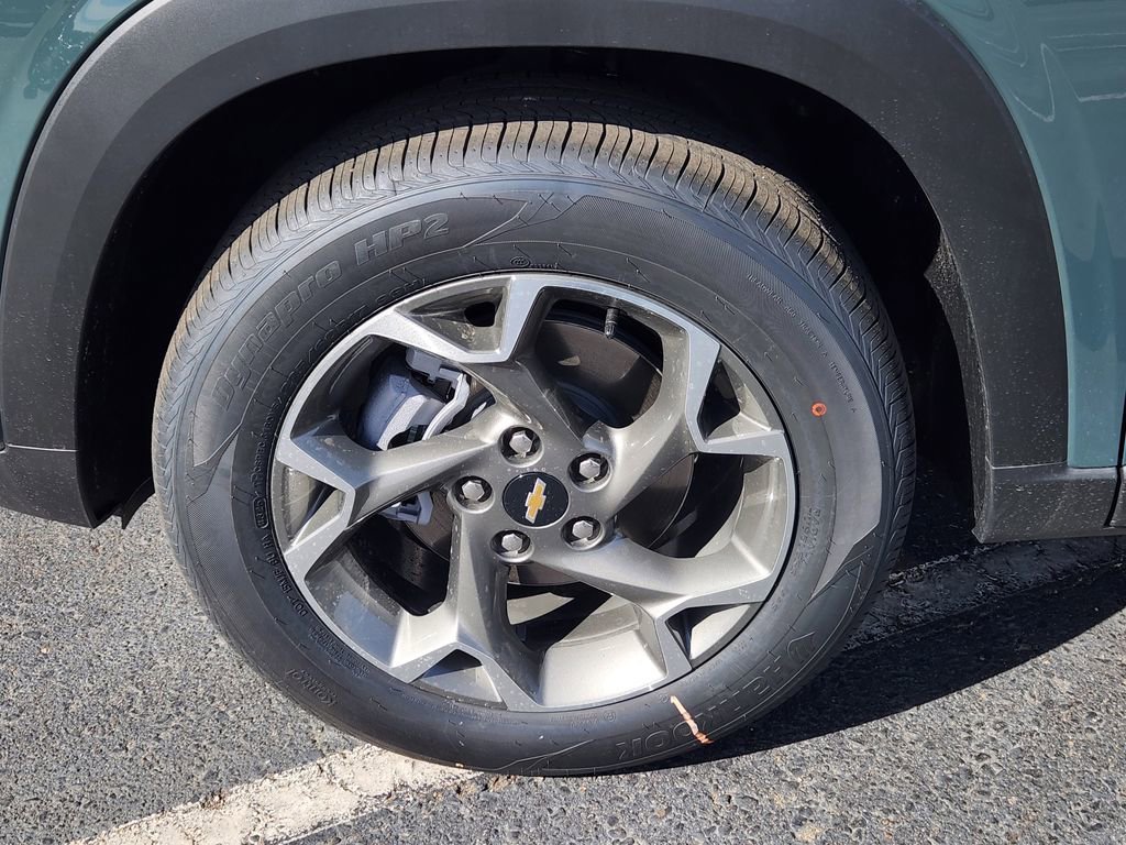 New 2026 Chevrolet Trax LT w/ Driver Confidence Package image 6