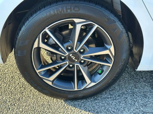 Used 2024 Kia Forte LXS w/ LXS Technology Package image 6