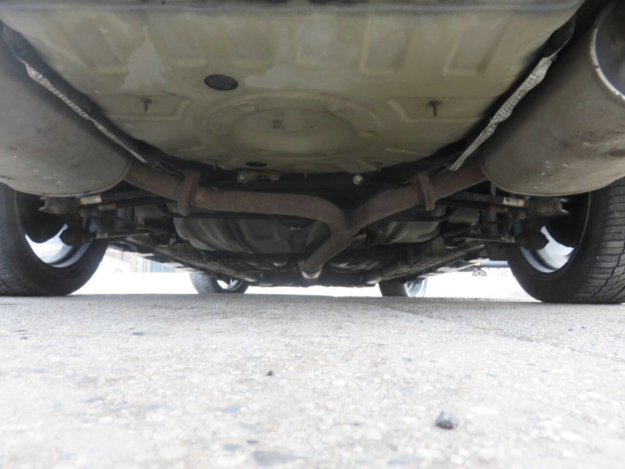 Used 2010 Toyota Camry LE image 35