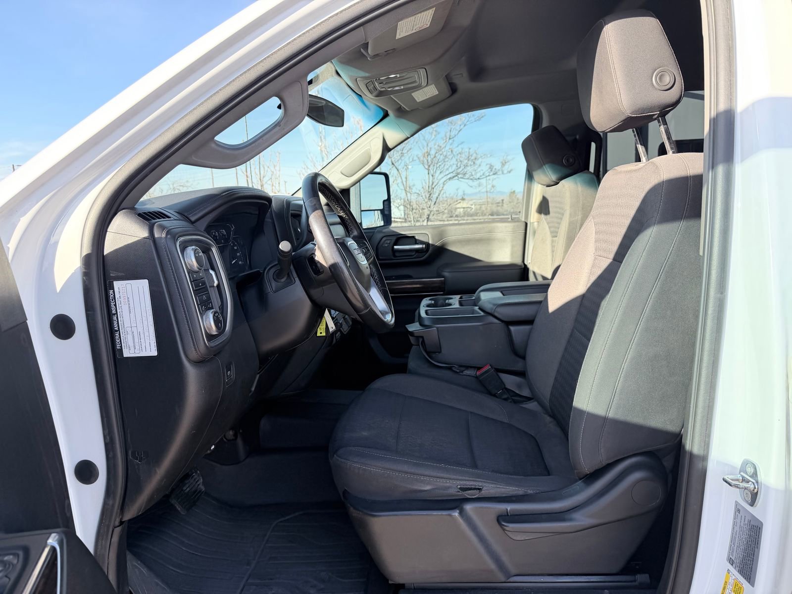 Used 2023 GMC Sierra 3500 SLE w/ X31 Off-Road Package image 11