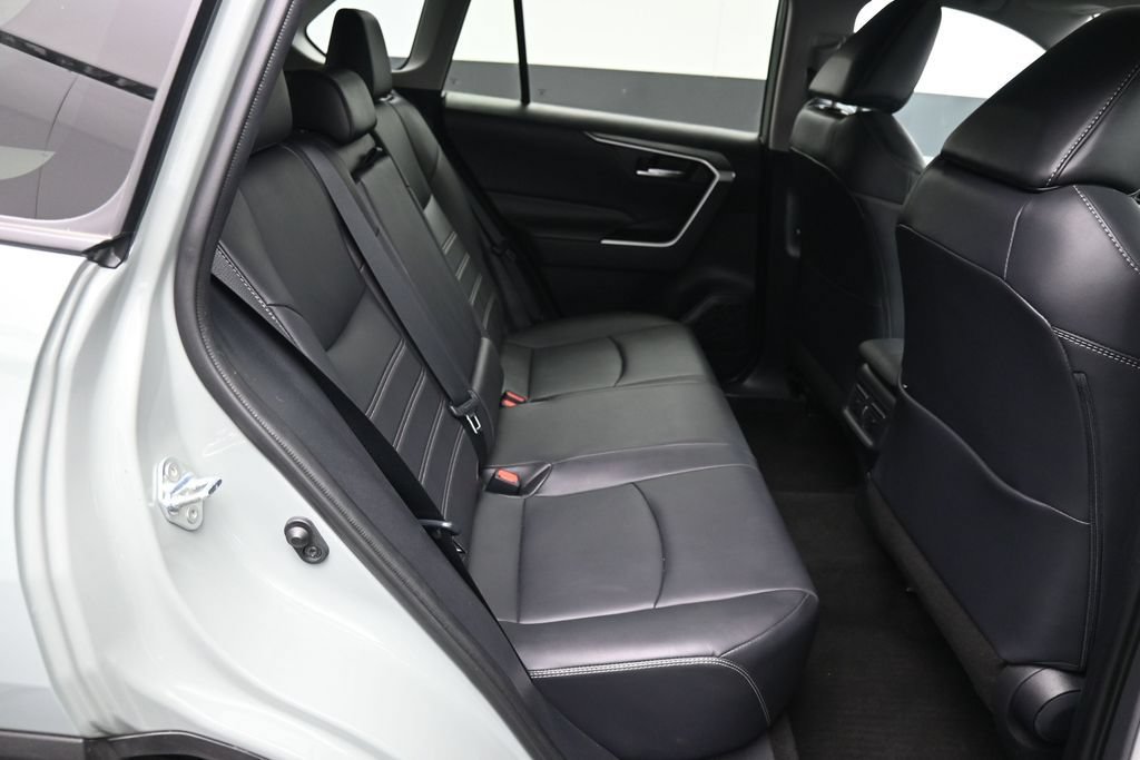 Certified 2020 Toyota RAV4 XLE Premium AWD/4WD image 25