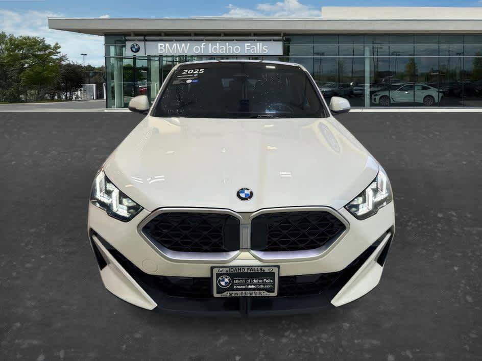 Certified 2025 BMW X2 xDrive28i w/ Convenience Package AWD/4WD image 2