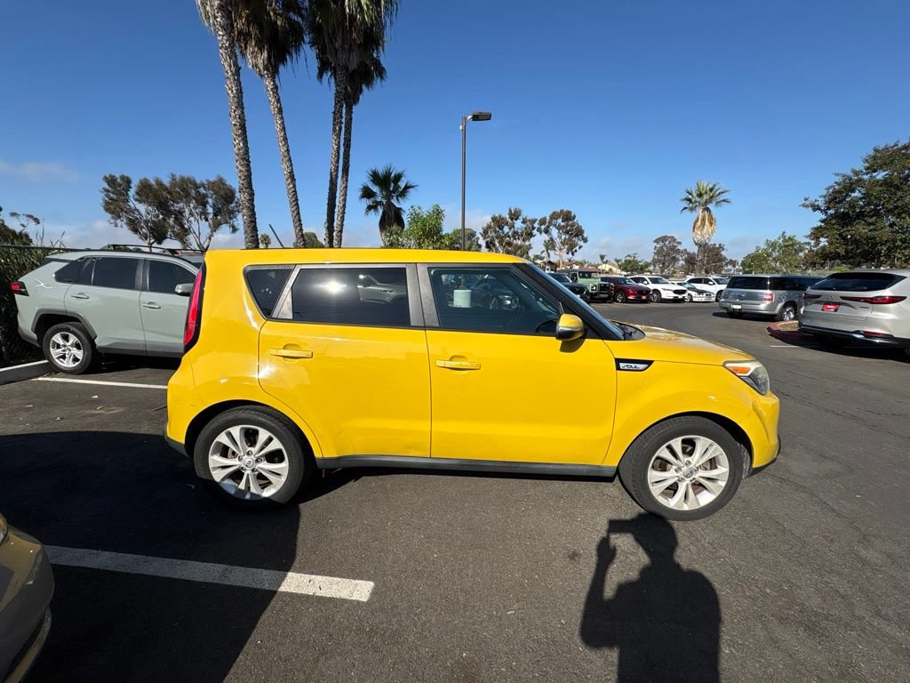 Used 2014 Kia Soul + FWD image 6