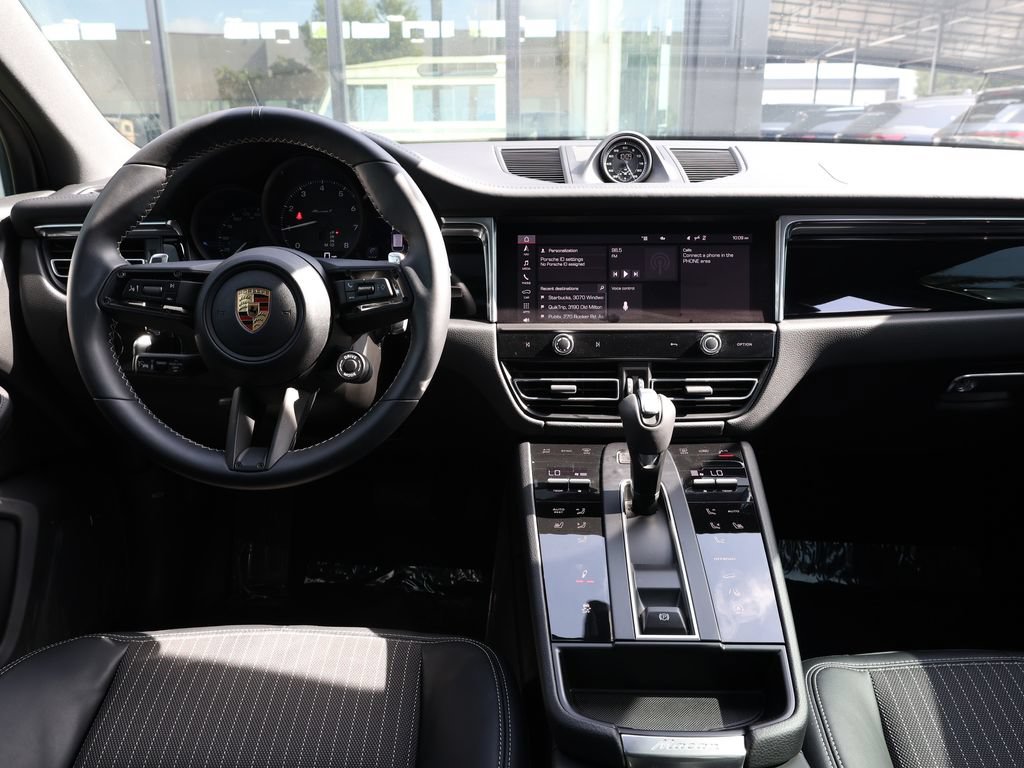 Used 2025 Porsche Macan Turbo AWD/4WD image 22