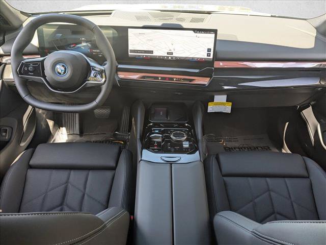 Certified 2025 BMW i5 xDrive40 w/ Premium Package AWD/4WD image 15