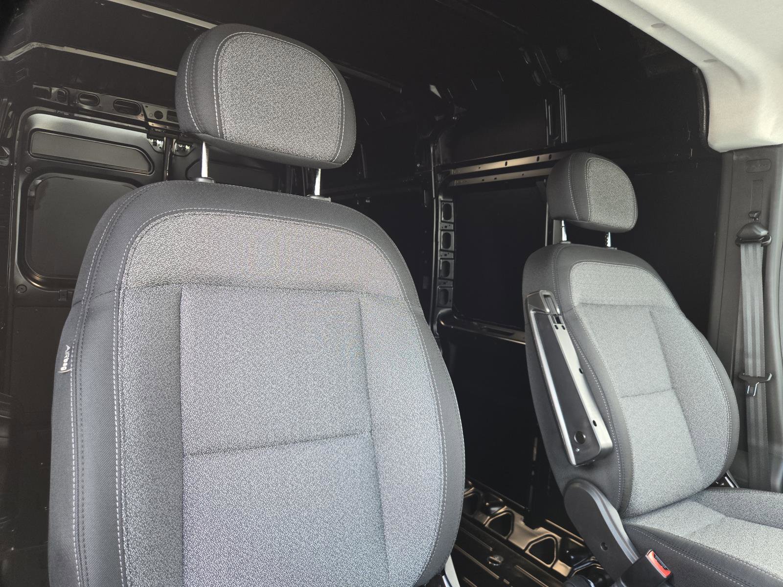 New 2026 RAM ProMaster 1500 w/ Quick Order Package 22G SLT image 31