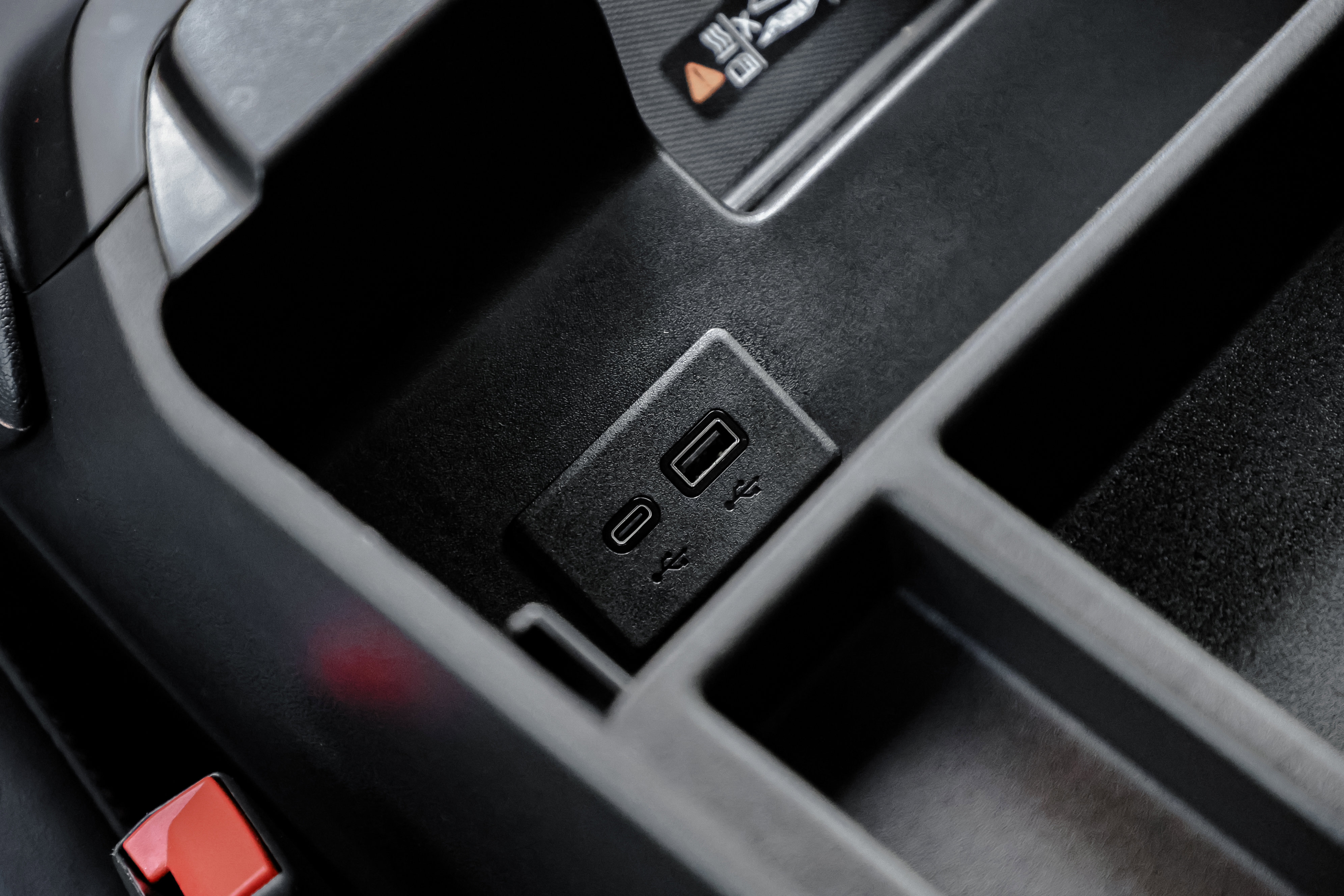 Certified 2024 GMC Sierra 1500 AT4 w/ AT4 Premium Package image 31