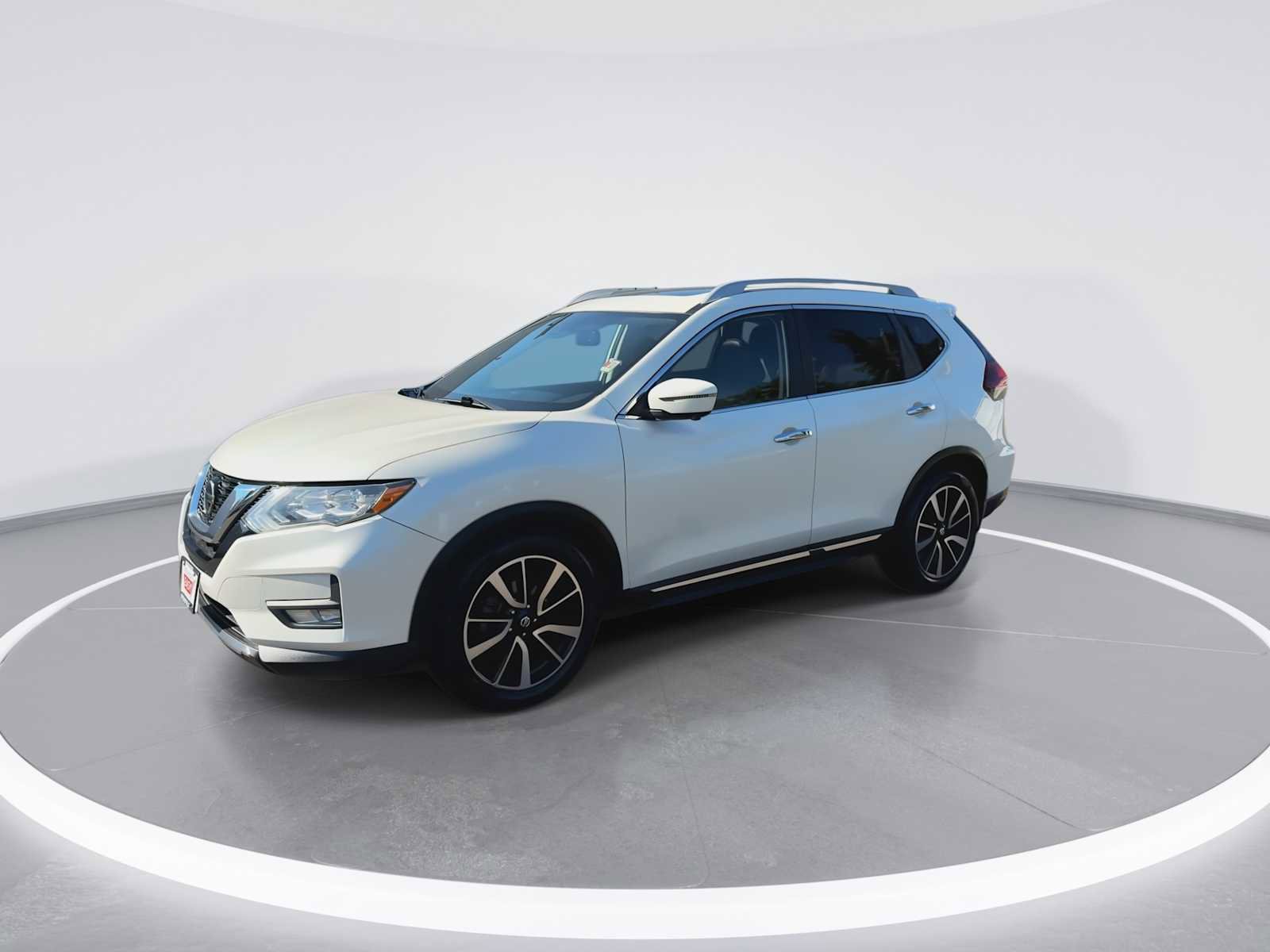 Used 2020 Nissan Rogue SL w/ Premium Package image 4