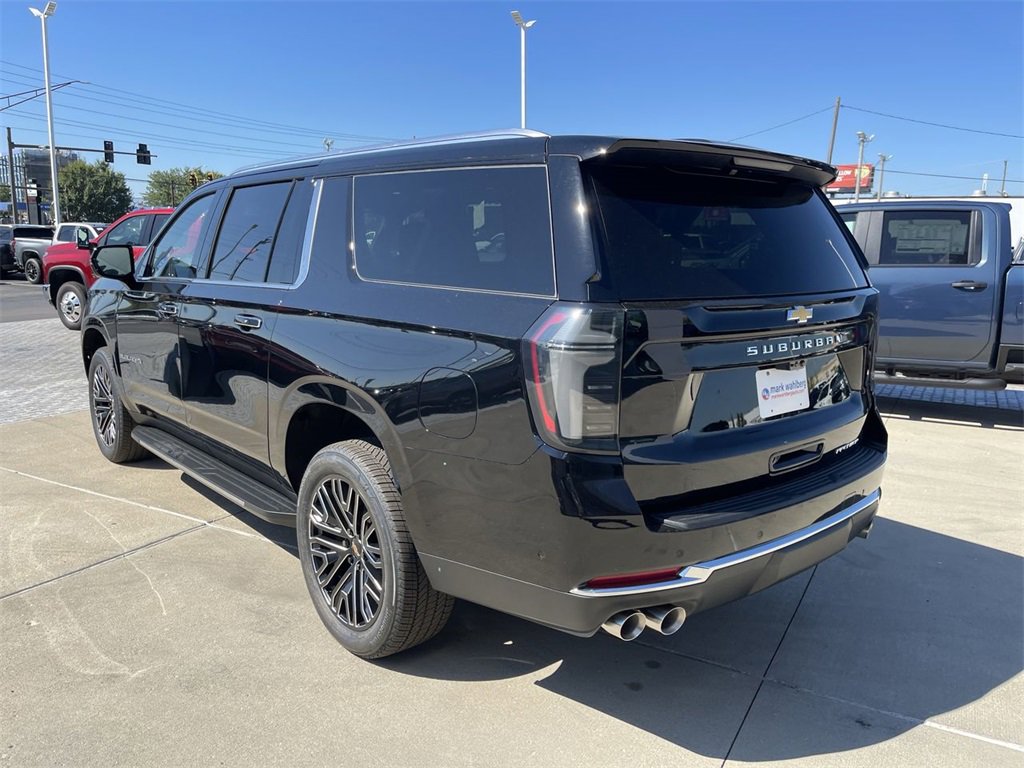 New 2025 Chevrolet Suburban Premier image 5