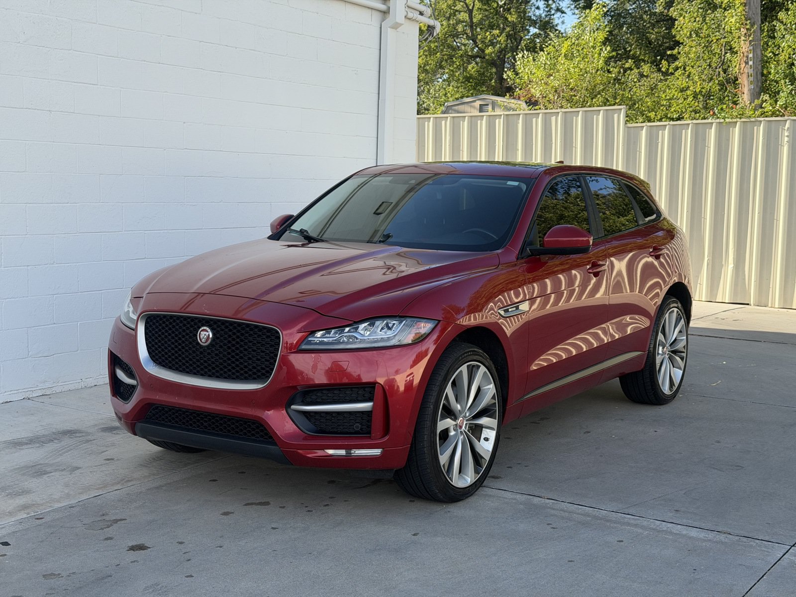 Used 2017 Jaguar F-PACE R-Sport AWD/4WD image 9