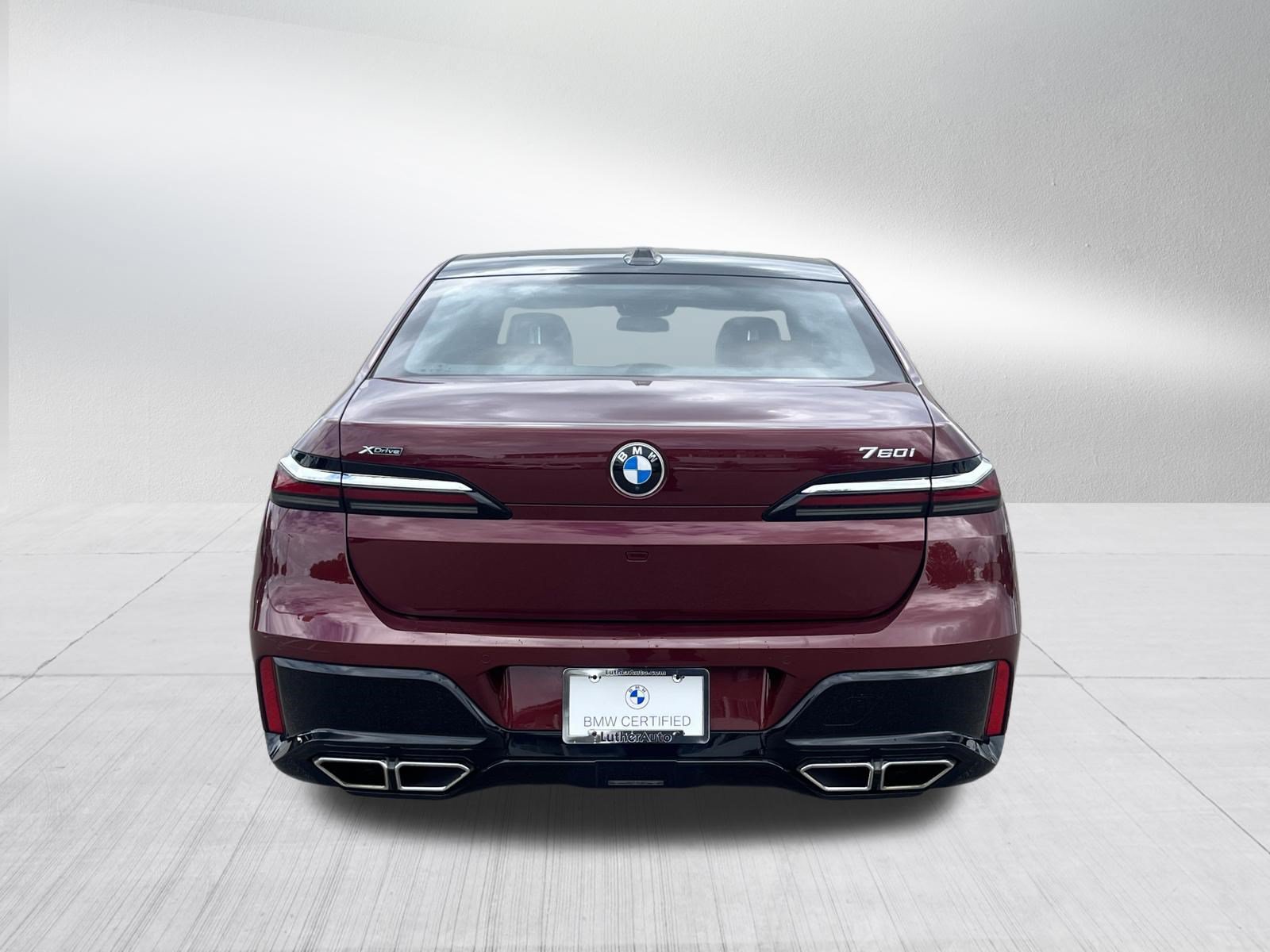Certified 2023 BMW 760i xDrive AWD/4WD image 6