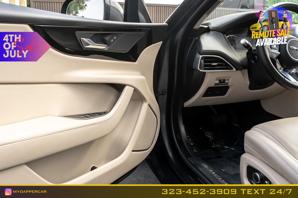 Used 2020 Jaguar XE S RWD image 11