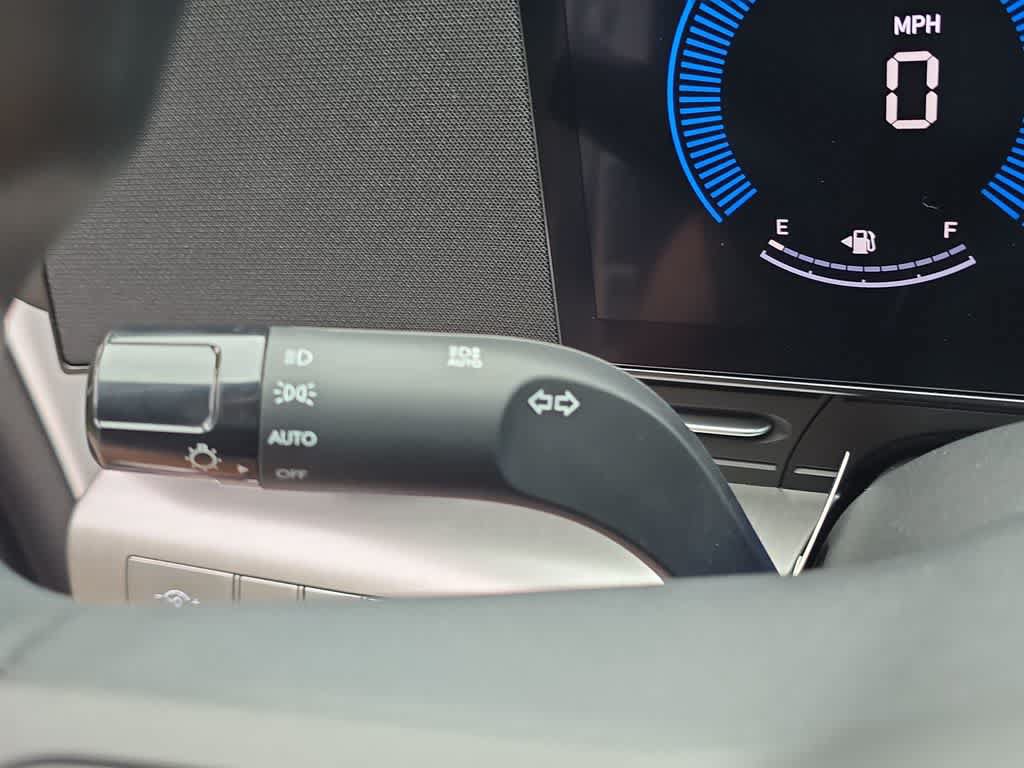 New 2027 Hyundai Kona SE FWD image 27