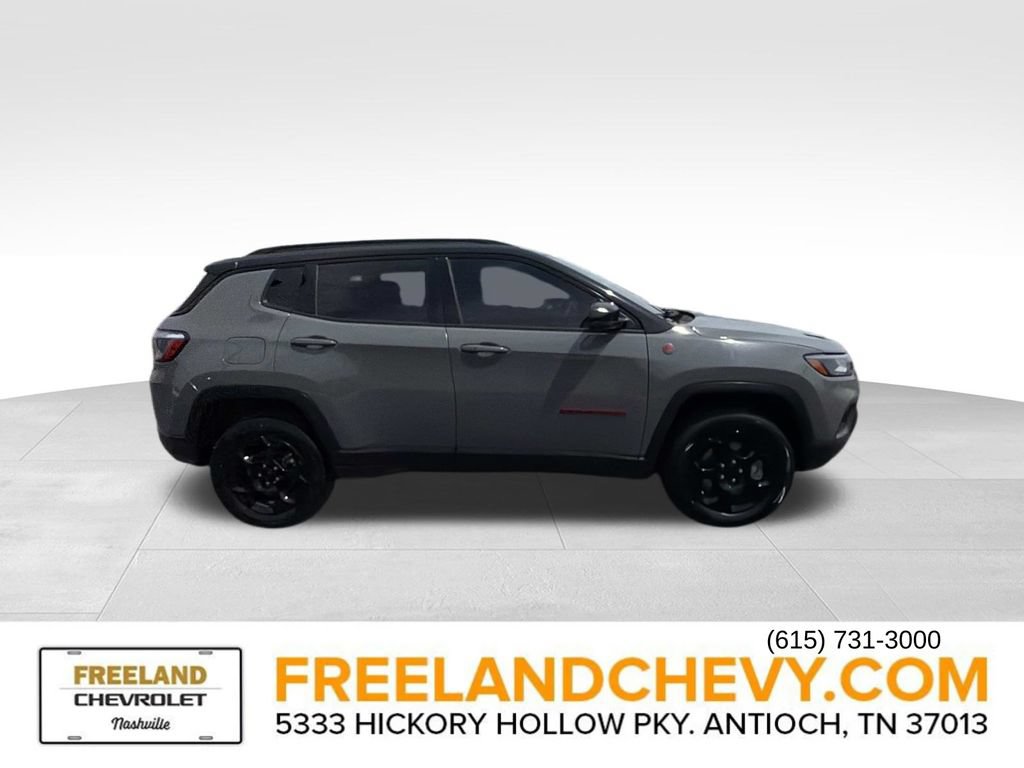 Used 2024 Jeep Compass Trailhawk AWD/4WD image 2